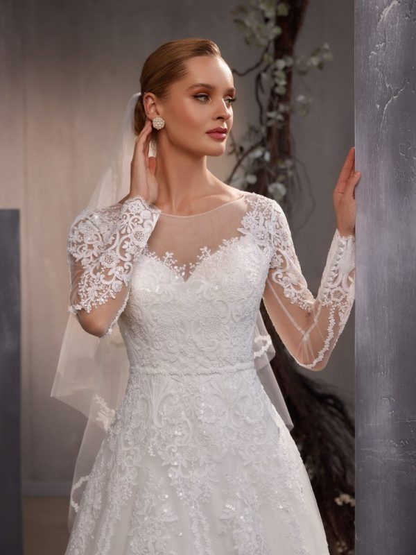 Boho δαντέλα σε νυφικό σε Α γραμμή.