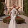 nyfiko gorgona bergamo premium-3d-flowers-mermaid-style-catwalk-brides