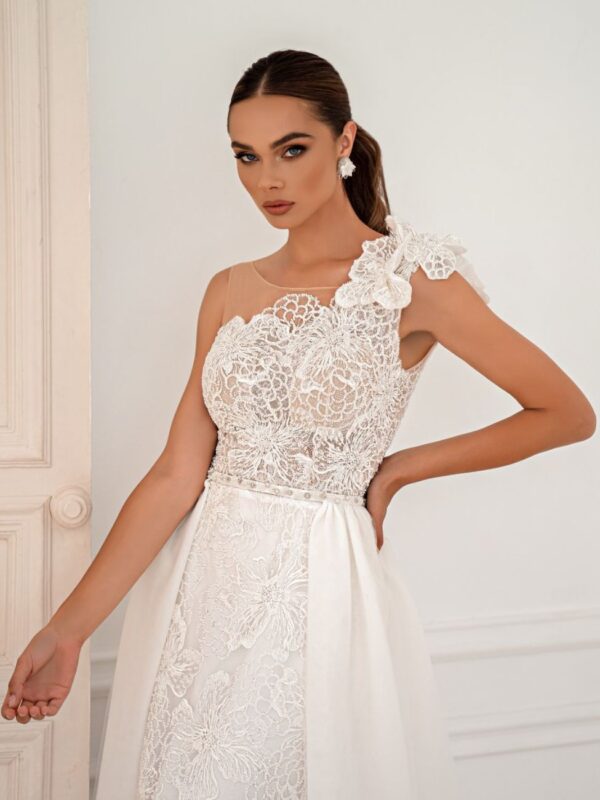 detali-dantelas-nyfiko-primrose-one-shoulder-3d-flowers