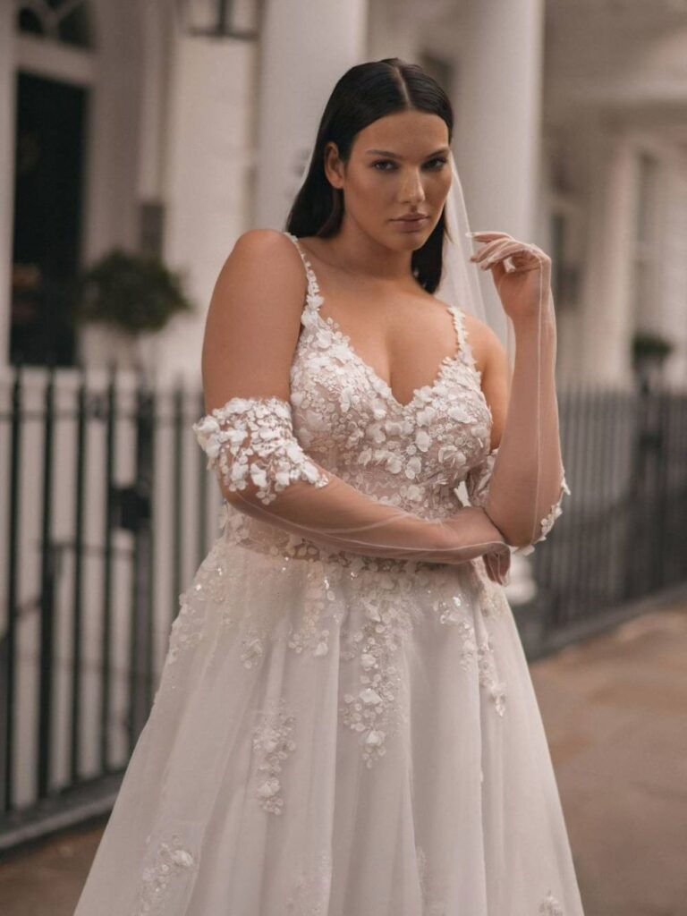 nyfiko-dahlia-me-touli-gantia-plus-size-bridal-style